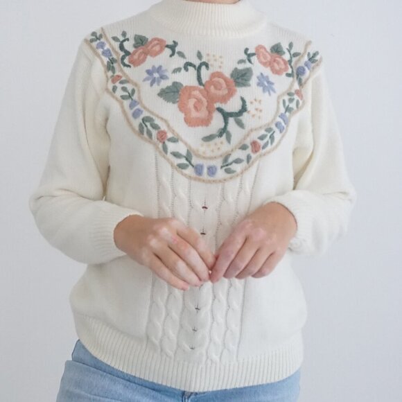Vintage Alfred Dunner Cream w Embroidered Floral Fine Knit Mock Sweater S - Picture 2 of 12
